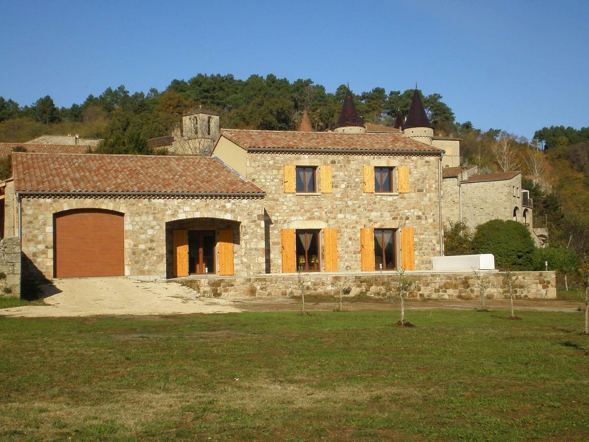 Location De Gites Les Sources Chambonas/Les Vans Rom bilde