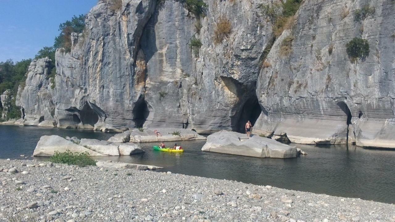 Location De Gites Les Sources Chambonas/Les Vans Eksteriør bilde